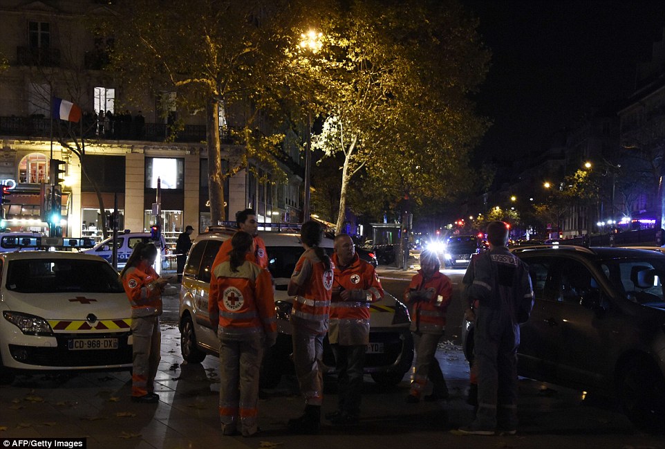 2E6C8E8500000578-3317776-Machine_gun_fire_and_screams_were_heard_from_inside_a_restaurant-a-73_1447454685785